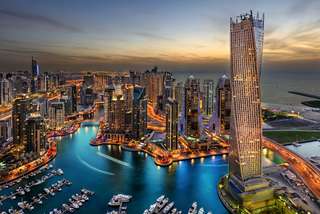 Des plaques d’immatriculation numériques testées à Dubaï