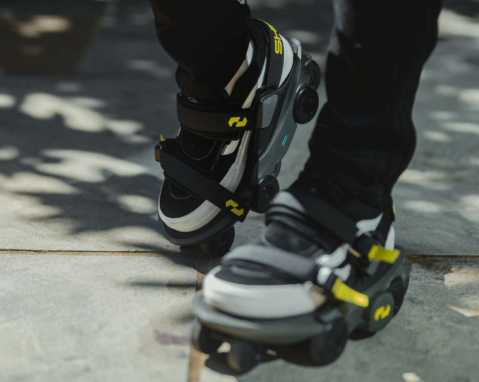 Ces chaussures robotisées permettent de marcher à 11 km/h !