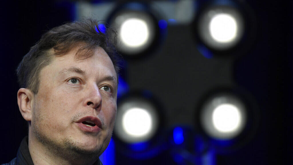 Elon Musk annonce qu’il continuera finalement à financer le réseau internet Starlink en Ukraine