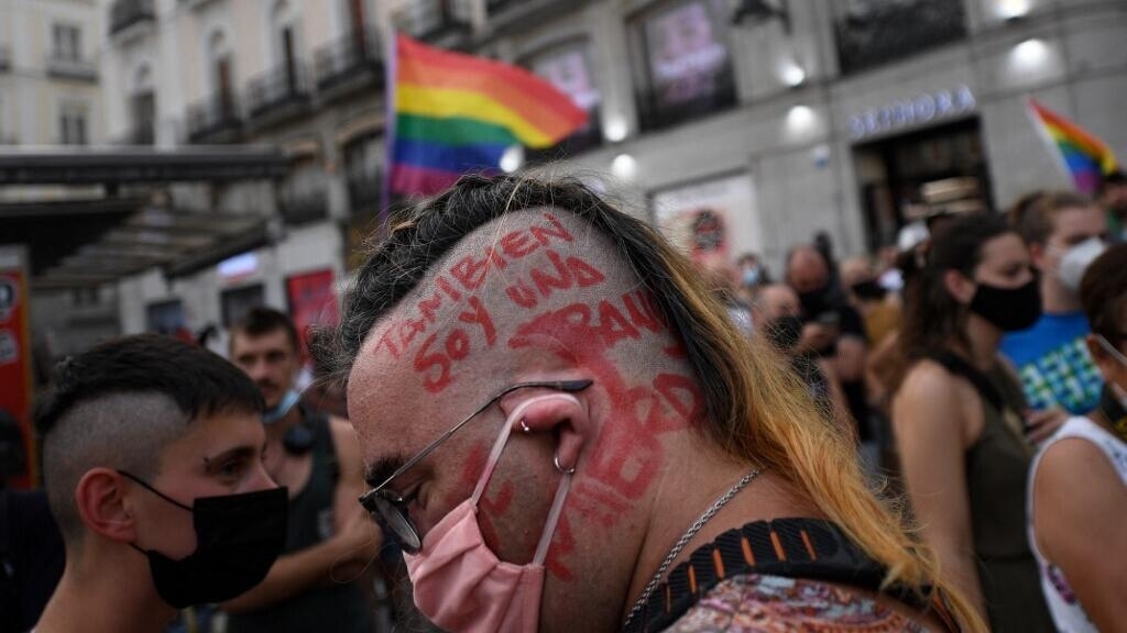 Une loi pour changer de sexe sans justificatif dès 16 ans divise l’Espagne