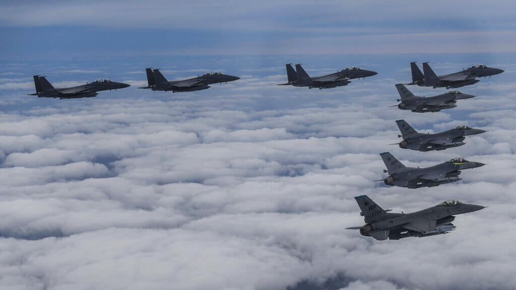 Les deux Corées se livrent à une démonstration de force dans les airs