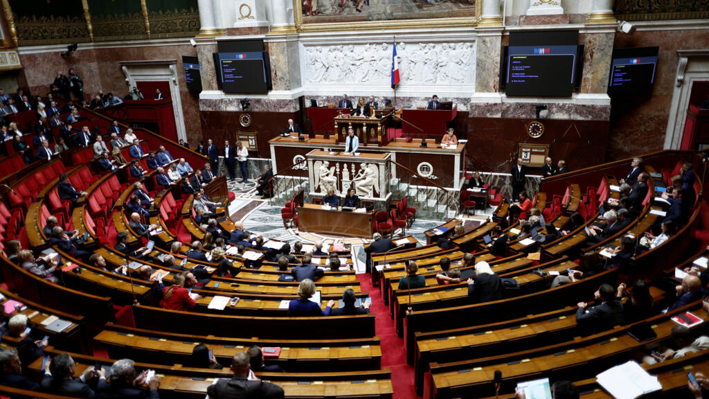 France: débat houleux à l’Assemblée autour du projet de loi asile-immigration