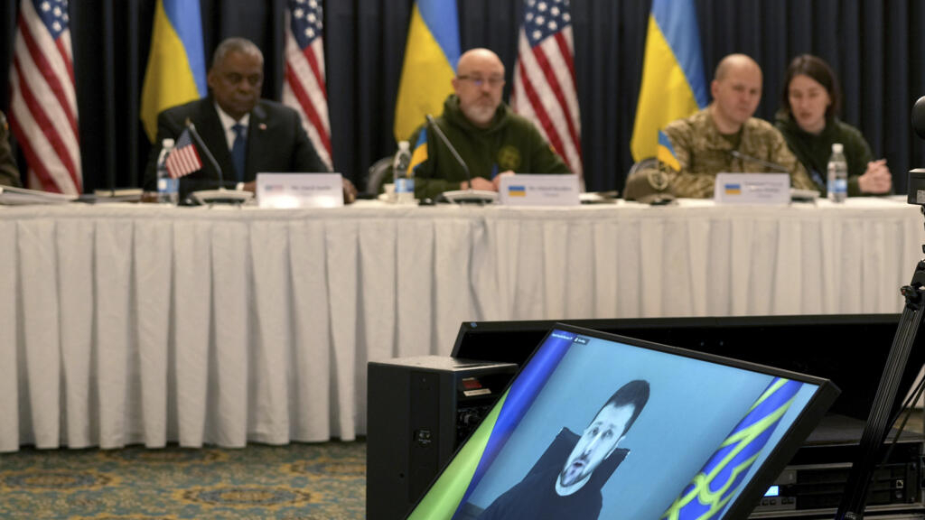 Livraison de chars à l’Ukraine: la réunion de Ramstein, une première étape?