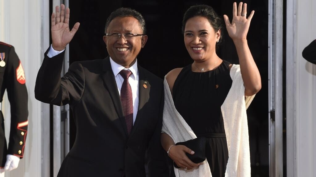 Madagascar: un an de prison avec sursis pour l’ex-première dame Voahangy Rajaonarimampianina