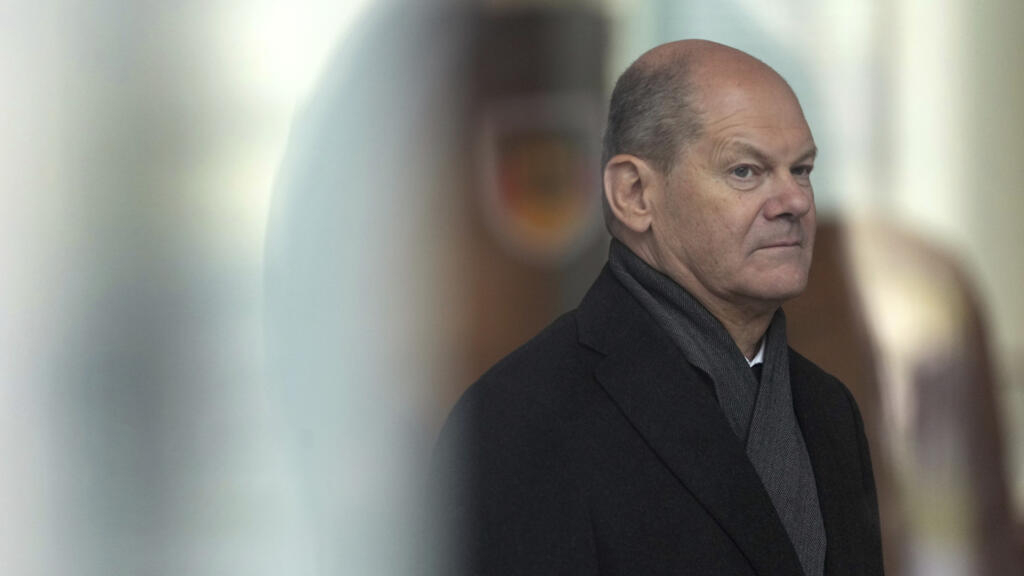 Olaf Scholz rejette les comparaisons «saugrenues» de Vladimir Poutine sur les chars allemands