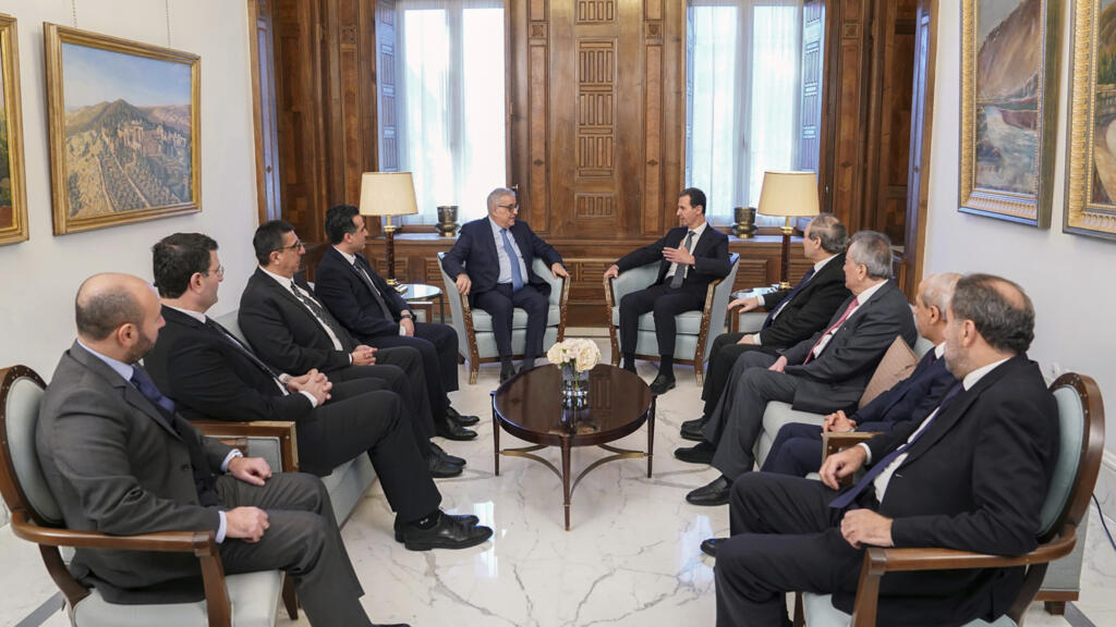 Séismes: malgré la crise, le Liban envoie de l’aide en Syrie